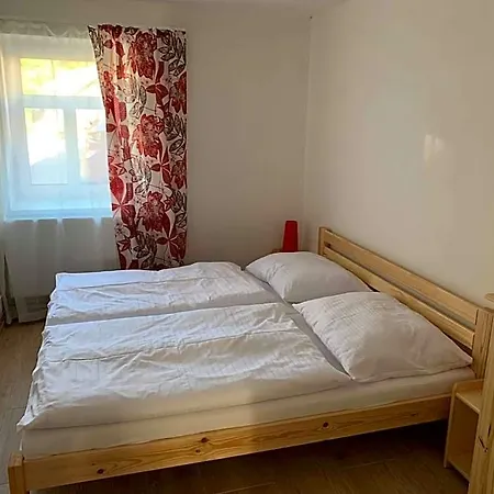 Michaela Hotel 3*